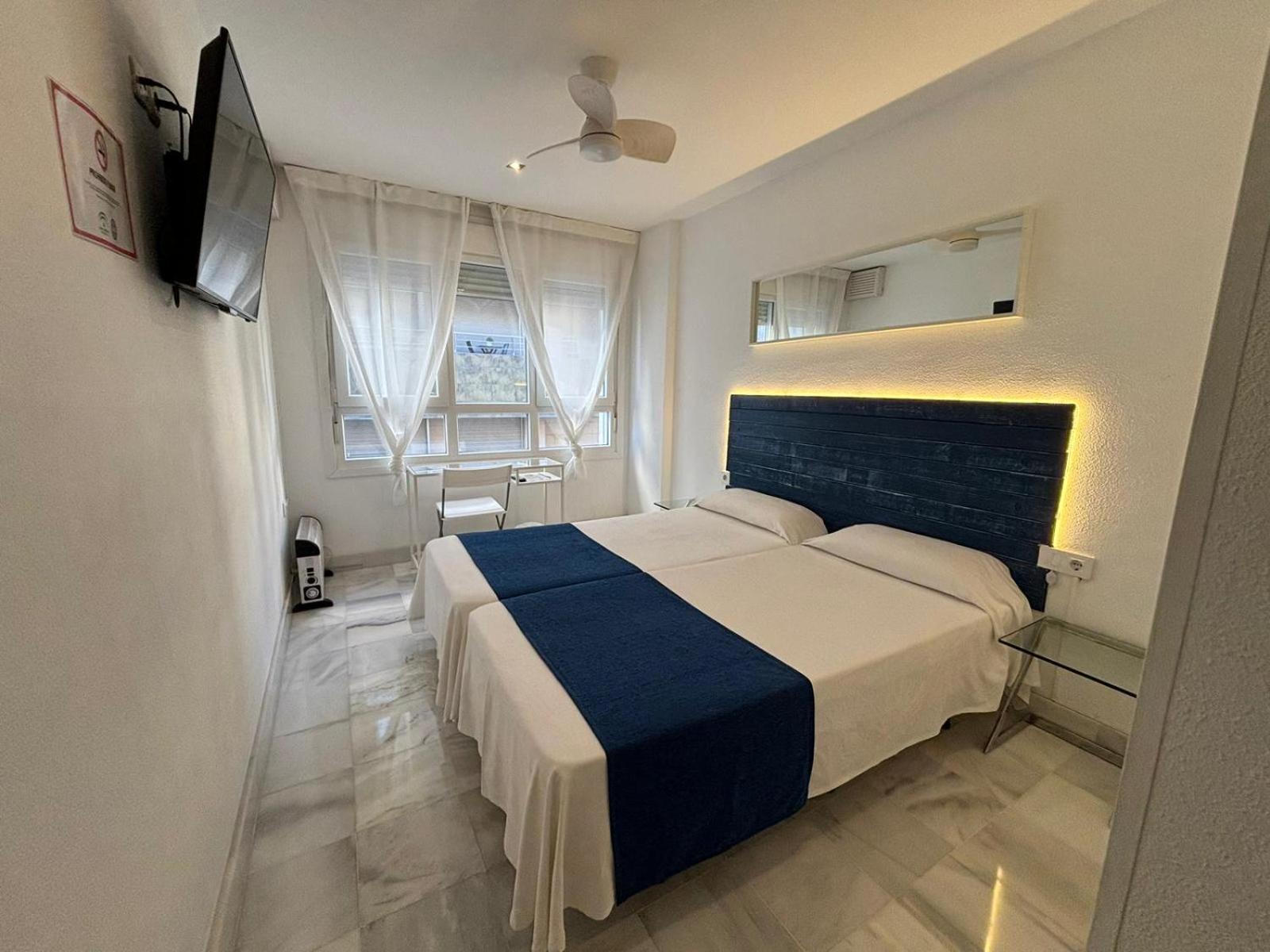 Apartamentos Turisticos Imar カディス エクステリア 写真