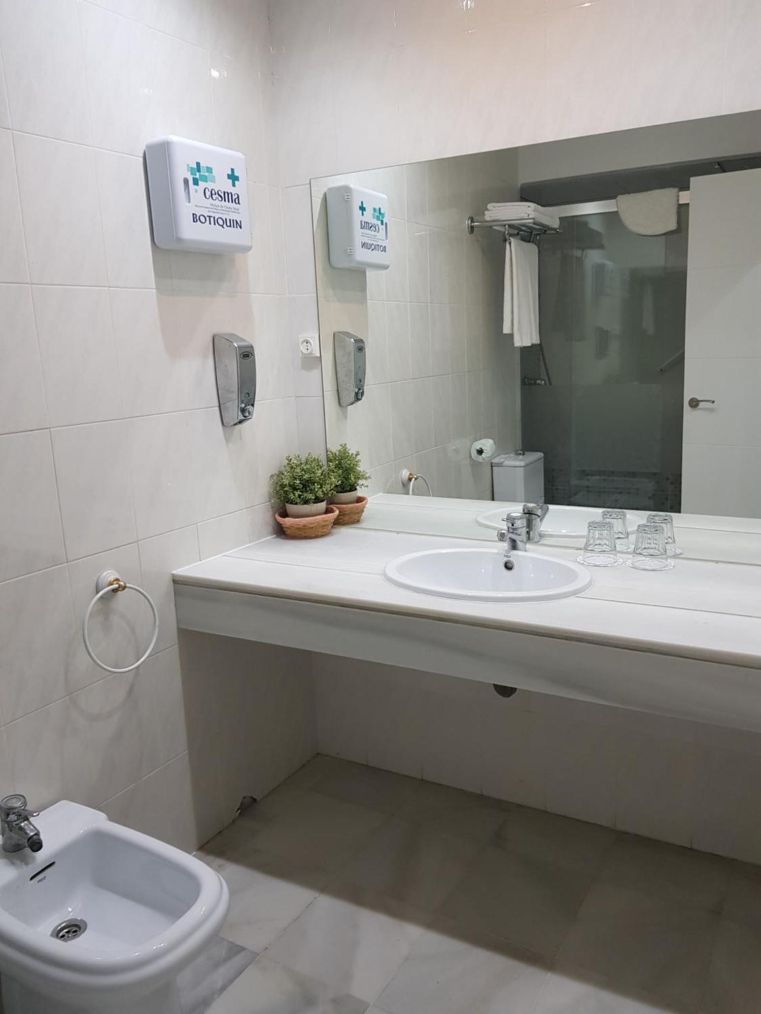 Apartamentos Turisticos Imar カディス エクステリア 写真